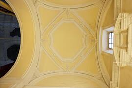cornice mistilinee