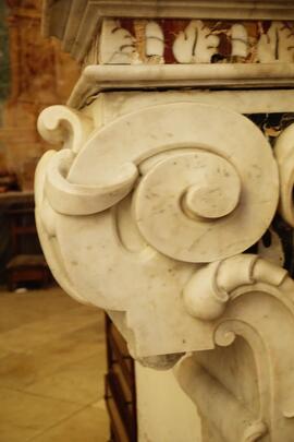 elemento decorativo di altare