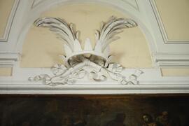 Complesso decorativo in stucco