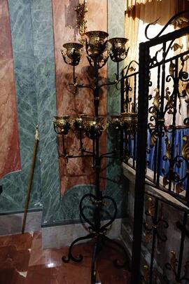 Candelabro a braccia, Chiesa della Madonna delleGrazie
