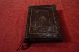 Libro antico in copertina rigida n44 Chiesa Anunziata