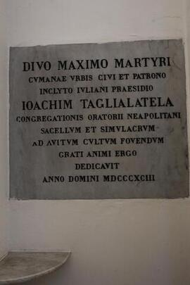 Incisione su lastra in marmo
