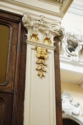Capitelli di parasta di ambone
