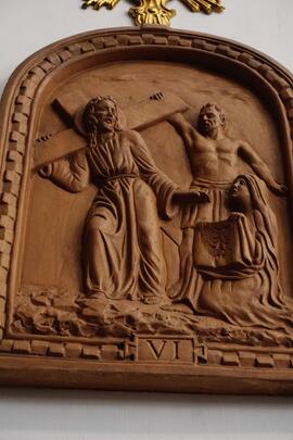 Alto rilievo in terracotta della Via Crucis 3