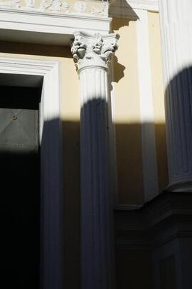 Elemento plastico architettonico di facciata