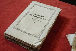 Interno Libro antico in copertina rigida n.35