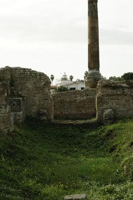 Resti di muratura angolare