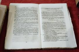Interno Libro antico in copertina rigida n.40