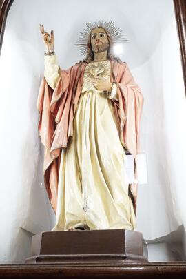 Statua del Sacro Cuore di Gesu chiesa san francesco