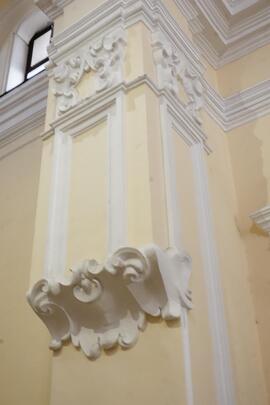 Rilievo decorativo in stucco 4 Madonna delle Grazie
