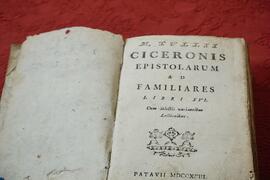 M. Tulliisec.XVI, InternoLibro antico in copertina rigida n.9 Ciceronisepistolarum ad familiares