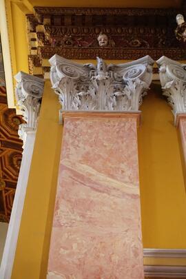 Capitello di una semi colonna S.G. Evangelista