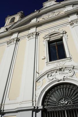 Decorazioneplastico-architettonica di facciata