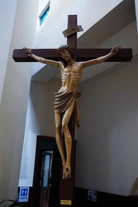 Scultura di Gesù sulla croce