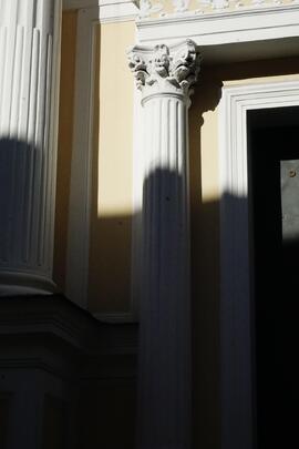 Elemento decorative di portale maggiore