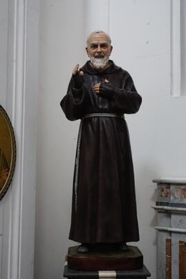 Statua di Padre Pio Chiesa S. Anna