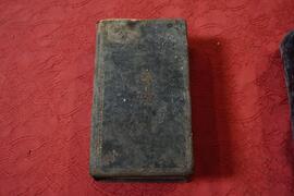 Libro antico in copertina rigida n70