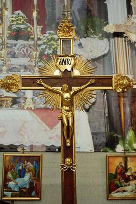 suppellettile da altare