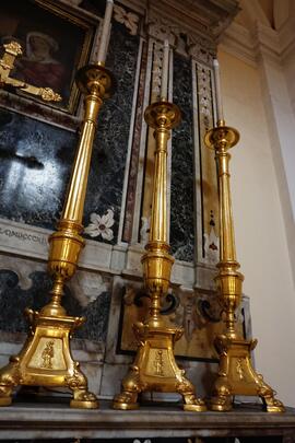Suppellettile da altare
