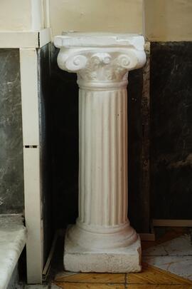 colonnina suppellettile