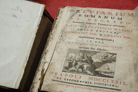 Interno Libro antico in copertina rigida n.59