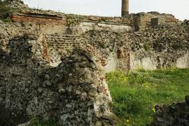 Altri Resti di murazione di basilica Liternum