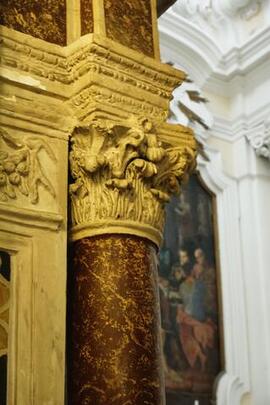 3elemento decorativo architettonico di altare1
