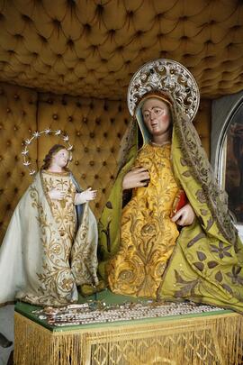 Statua della Maria Vergine bambina e S. Anna
