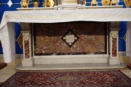Altare in marmo
