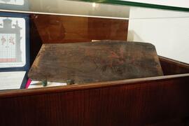 elementi di portone in legno