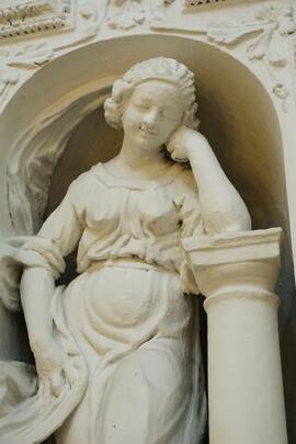 volto scultura in stucco