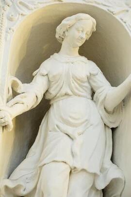 volto statua in stucco modellato