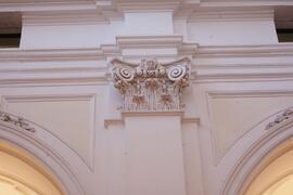 decorazione plastica (capitello di parasta)