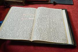 Interno Libro antico in copertina rigida n.83