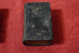 Libro antico in copertina rigida n68