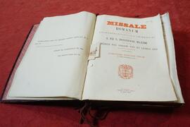 Interno Libro antico in copertina rigida n.46