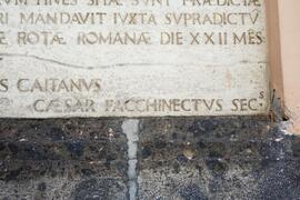 Basamento in piperno S. Sofia