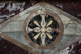 Paliotto d’altare  in marmo commesso