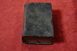 Libro antico in copertina rigida n66
