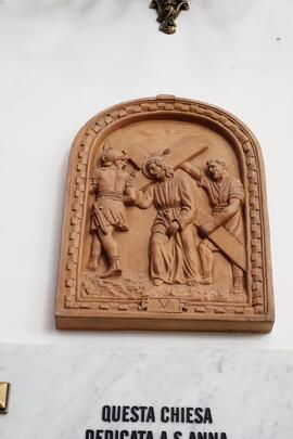 Alto rilievo in terracotta della Via Crucis 2